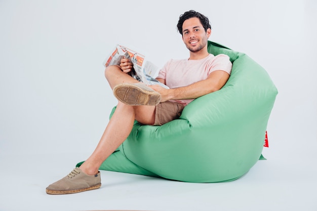 Puffs Courvin: Um Clássico para sua Decoração